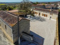 Maison à vendre à Angoulême, Charente - 199.000 € - photo 2