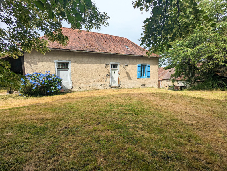 Maison à vendre à Saint-Julien-le-Vendômois, Corrèze - 214 000 € - photo 1