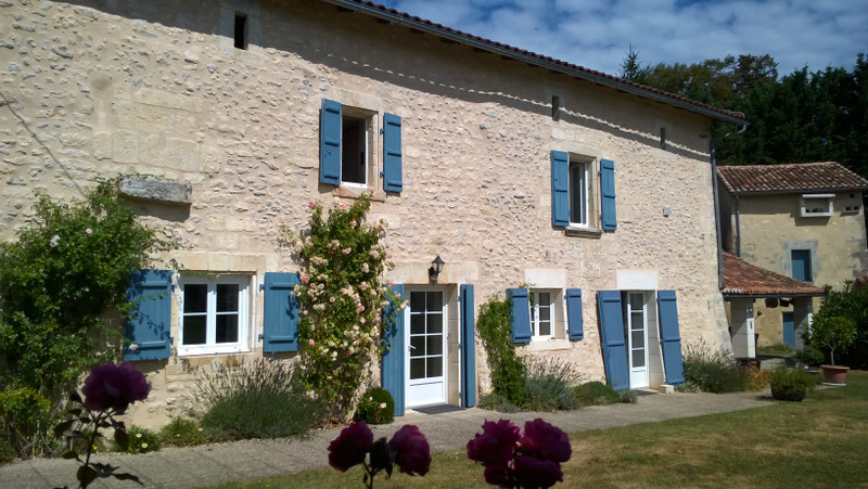 French property for sale in La Rochebeaucourt-et-Argentine, Dordogne - €904,060 - photo 2