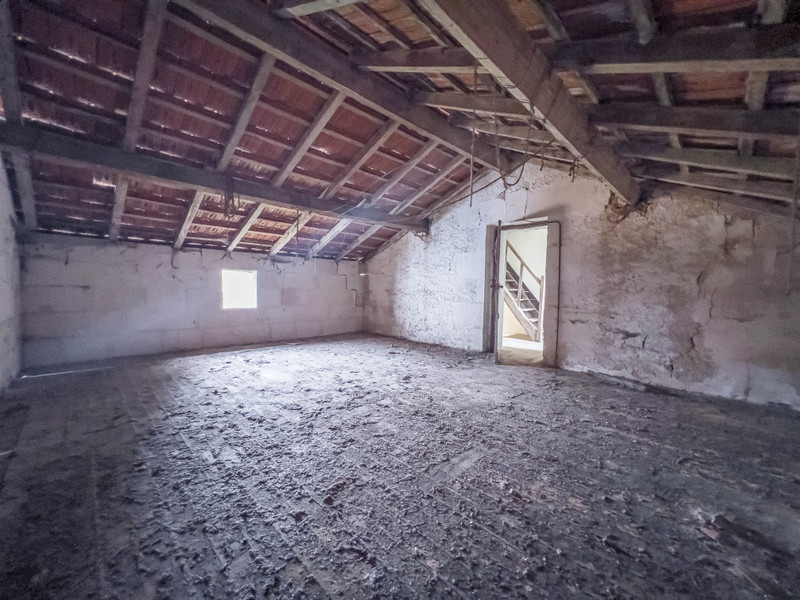 French property for sale in Champmillon, Charente - €149,000 - photo 7