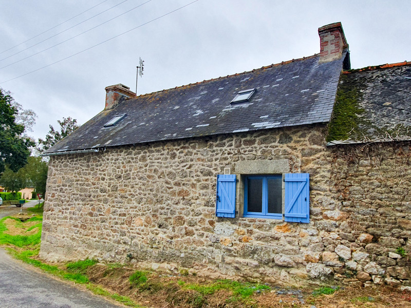French property for sale in Glomel, Côtes-d'Armor - €67,500 - photo 10