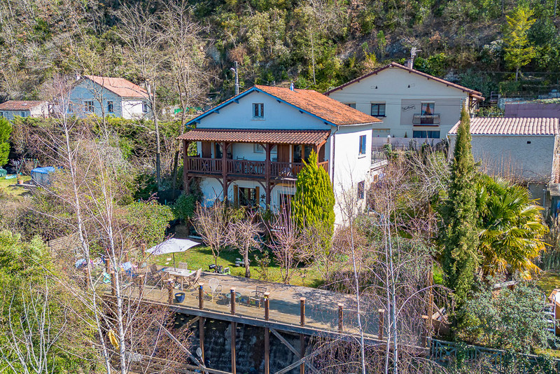 French property for sale in Puy-l'Évêque, Lot - €345,000 - photo 1
