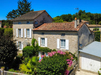 Maison à vendre à Voulême, Vienne - 289.950 € - photo 1