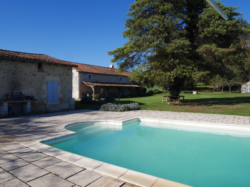 French property for sale in Boisné-La Tude, Charente - €420,000 - photo 10