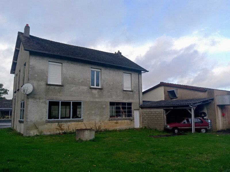 French property for sale in Les Cars, Haute-Vienne - €114,300 - photo 3