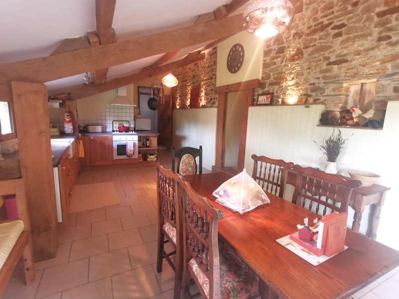 French property for sale in Saint-Vincent-sur-Oust, Morbihan - €275,000 - photo 2