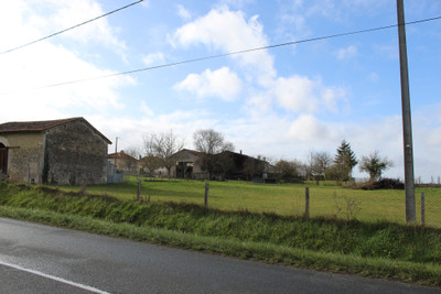 Terrain à vendre à Cherval, Dordogne, Aquitaine, avec Leggett Immobilier