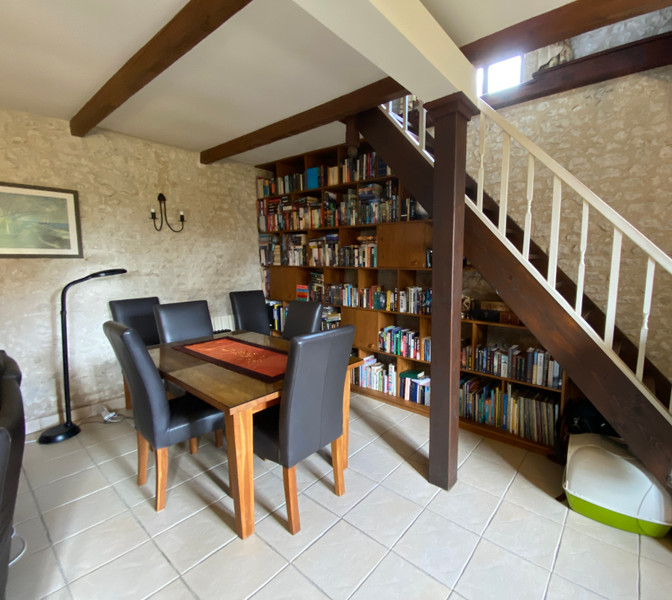 French property for sale in Messac, Charente-Maritime - €278,000 - photo 6