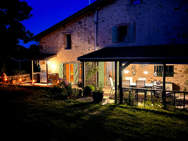 French property for sale in Vayres, Haute-Vienne - €250,000 - photo 13