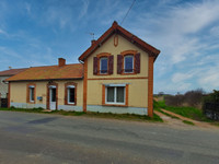 Maison à vendre à Saint-Didier-en-Donjon, Allier - 145.000 € - photo 1