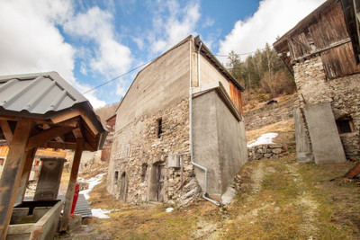 Grange à vendre à Planay, Savoie, Rhône-Alpes, avec Leggett Immobilier
