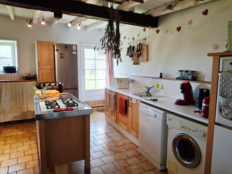 French property for sale in Terres-de-Haute-Charente, Charente - €247,999 - photo 3