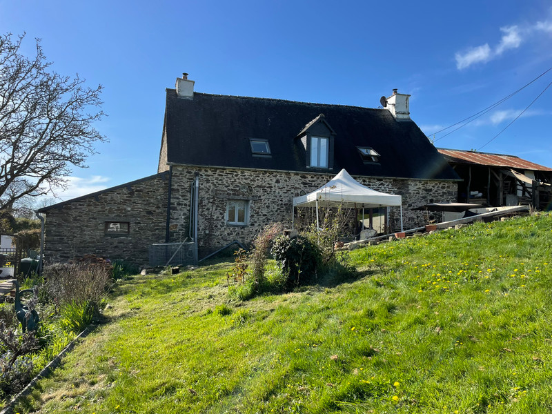 French property for sale in Saint-Caradec, Côtes-d'Armor - €199,800 - photo 6