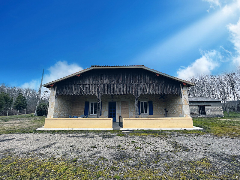Maison à vendre à Casteljaloux, Lot-et-Garonne - 240 000 € - photo 1