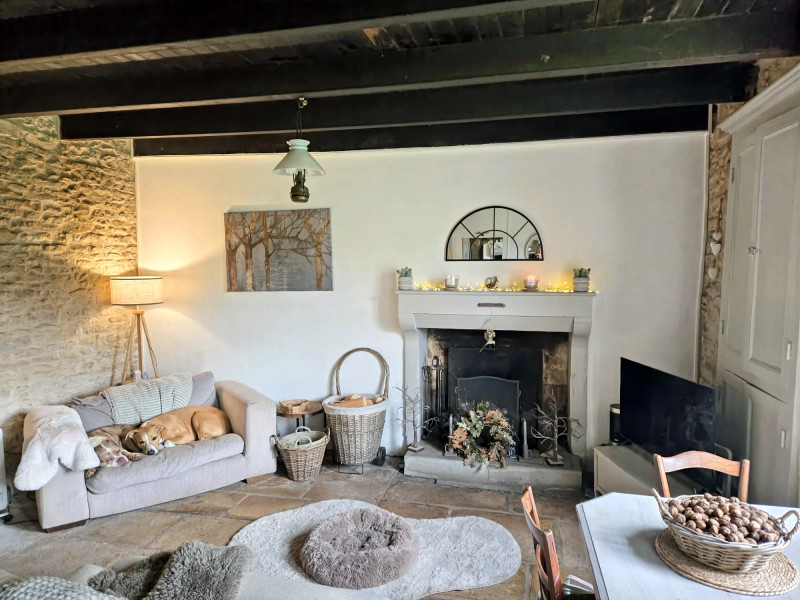 French property for sale in Pliboux, Deux-Sèvres - €169,500 - photo 2
