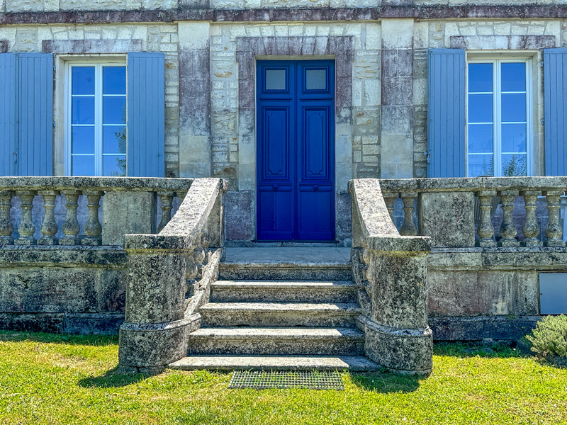 French property for sale in Louzac-Saint-André, Charente - €535,000