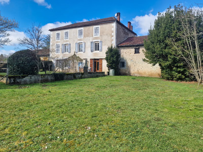 Maison à vendre à Ansac-sur-Vienne, Charente, Poitou-Charentes, avec Leggett Immobilier