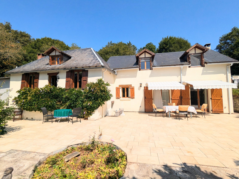 Maison à vendre à Troche, Corrèze - 219.990 € - photo 1