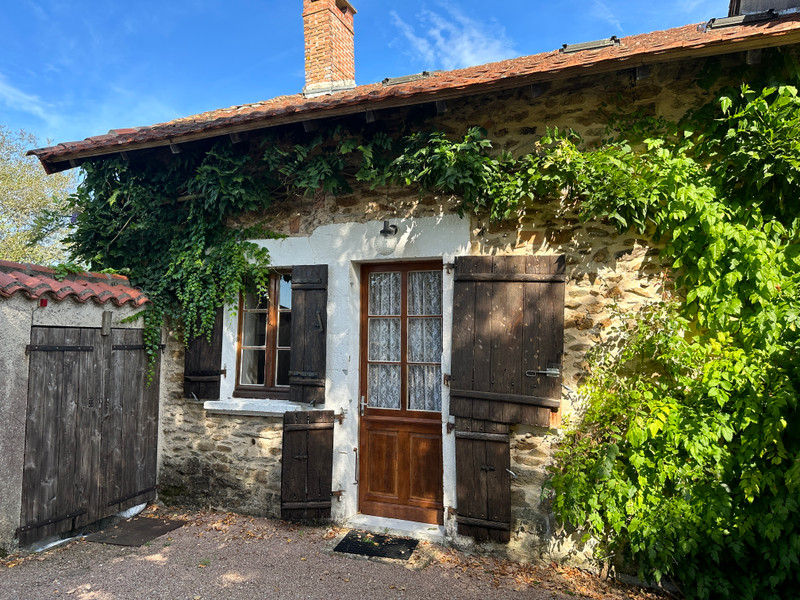 French property for sale in Saint-Saud-Lacoussière, Dordogne - €449,500 - photo 4