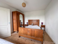 Maison à vendre à Beugnon-Thireuil, Deux-Sèvres - 135.000 € - photo 6