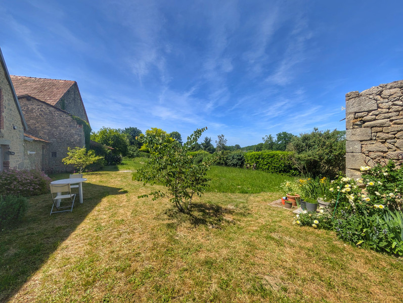 French property for sale in Saint-Alpinien, Creuse - €230,050 - photo 9