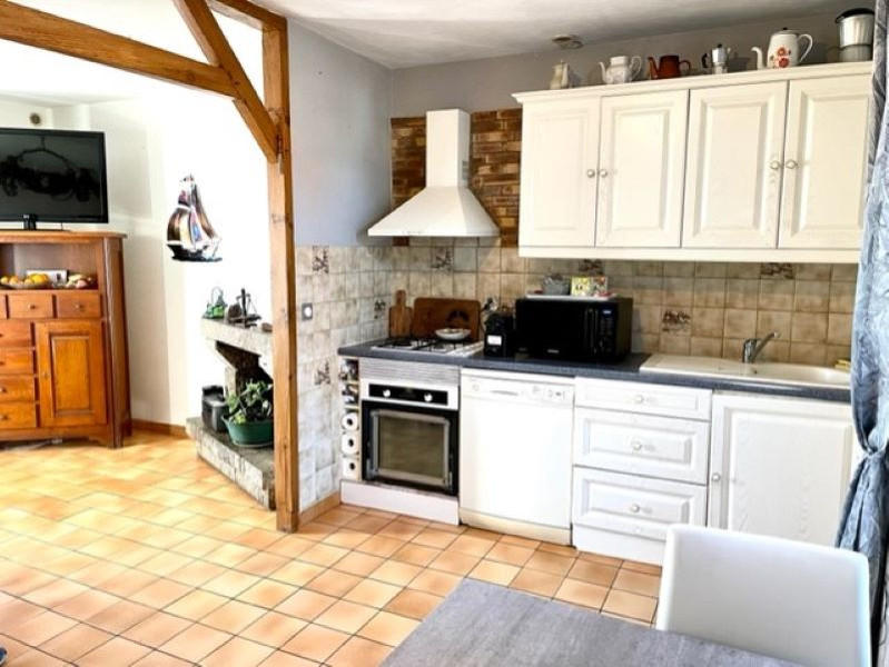 French property for sale in Ménéac, Morbihan - €142,900 - photo 6