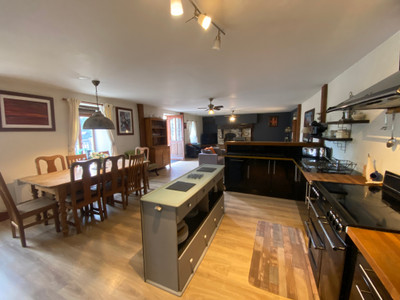 French property for sale in Saint-Saturnin, Cher - €285,690 - photo 2