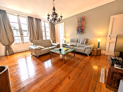 French property for sale in Avignon, Vaucluse - €530,000 - photo 1