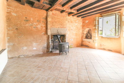 French property for sale in La Peyratte, Deux-Sèvres - €169,500 - photo 1