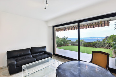 French property for sale in Nice, Alpes-Maritimes - €750,000 - photo 4
