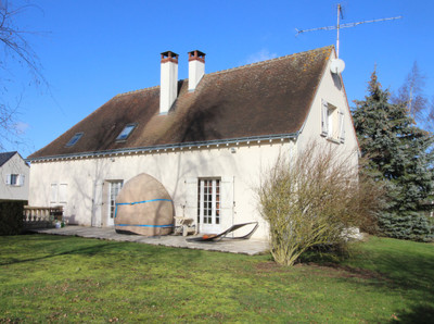 Maison à vendre à Montrésor, Indre-et-Loire, Centre, avec Leggett Immobilier