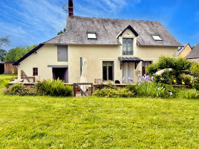 house for sale in Mayenne