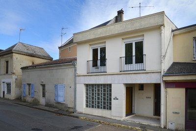 Maison à vendre à Bouillé-Loretz, Deux-Sèvres, Poitou-Charentes, avec Leggett Immobilier