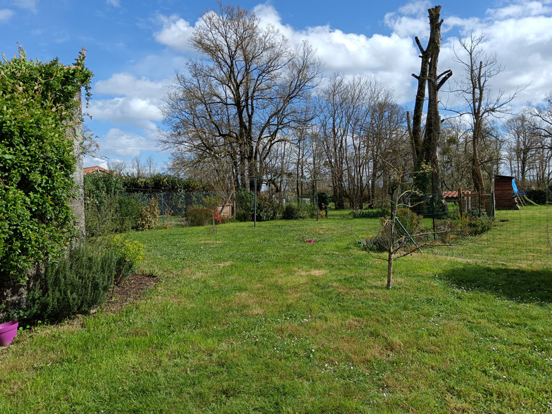 French property for sale in Usson-du-Poitou, Vienne - €199,000 - photo 2