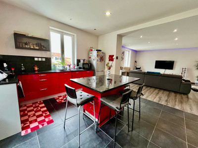 French property for sale in Montrond-les-Bains, Loire - €285,000 - photo 3