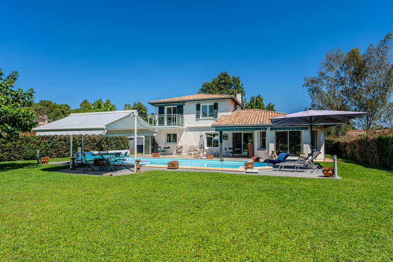 Maison à vendre à Gujan-Mestras, Gironde - 1.099.000 € - photo 1
