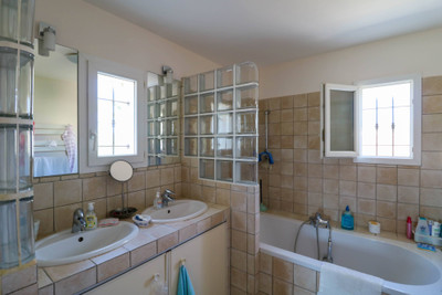 French property for sale in Saint-Hilaire-d'Ozilhan, Gard - €375,000 - photo 14