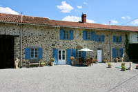 Maison à vendre à Verneuil, Charente - 246 100 € - photo 1