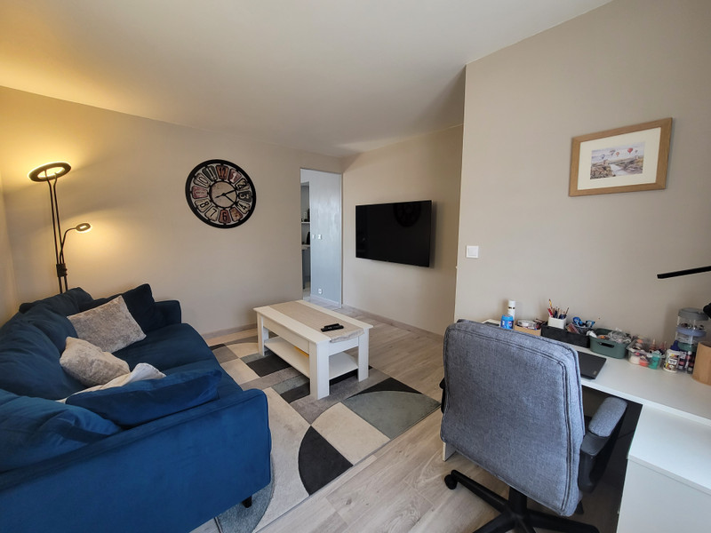French property for sale in Chabanais, Charente - €149,800 - photo 3