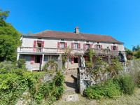 Maison à vendre à Aubusson, Creuse - 109.000 € - photo 1