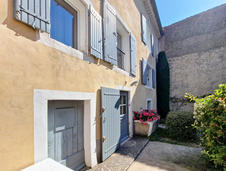 French property for sale in Saint-Christol, Vaucluse - €298,000 - photo 1