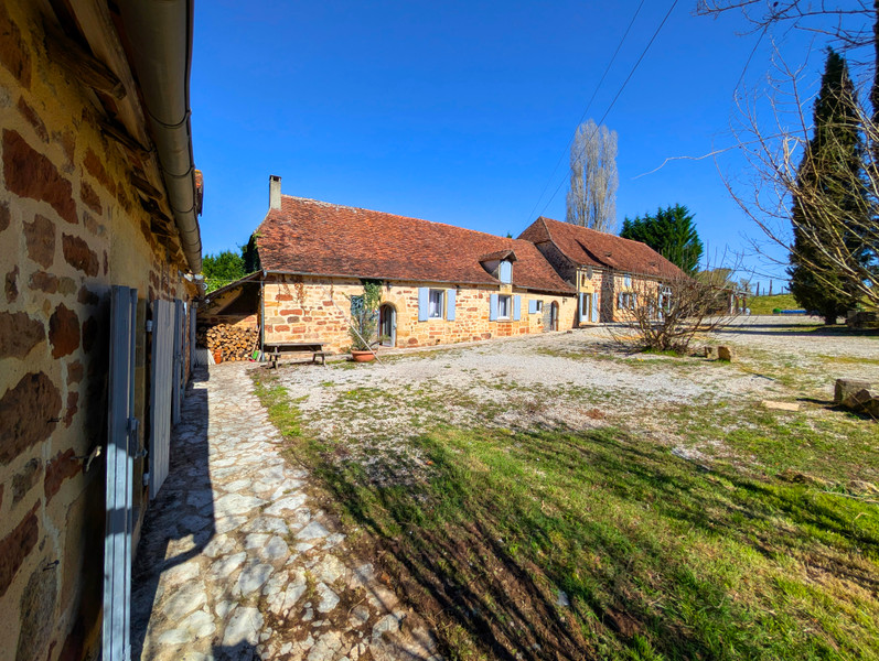 French property for sale in Badefols-d'Ans, Dordogne - €399,000 - photo 2