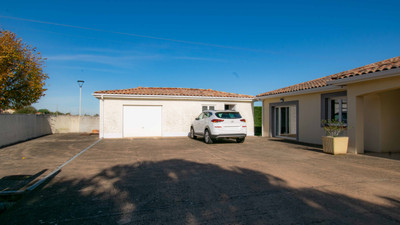 French property for sale in Seilh, Haute-Garonne - €575,000 - photo 7