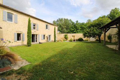 French property for sale in Saint-Jean-d'Angély, Charente-Maritime - €699,000 - photo 7