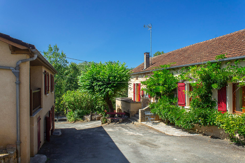 Maison à vendre à Prayssac, Lot - 373.000 € - photo 1