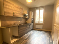 Immeuble à vendre à Ruffec, Charente - 66.600 € - photo 2