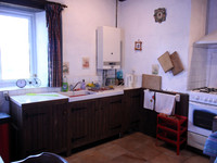 Maison à vendre à Plonévez-du-Faou, Finistère - 119.900 € - photo 4