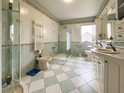 French property for sale in Saint-Pantaléon-de-Larche, Corrèze - €345,000 - photo 6