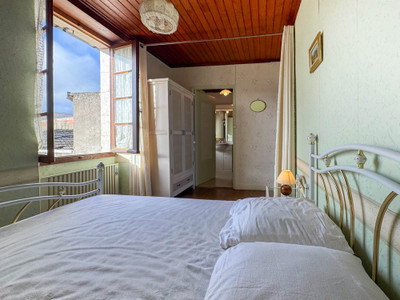 French property for sale in Castelnau Montratier-Sainte Alauzie, Lot - €139,500 - photo 6