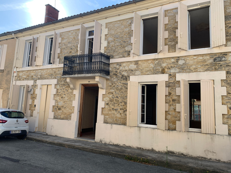 Maison à vendre à Villefranche-de-Lonchat, Dordogne - 241.000 € - photo 1